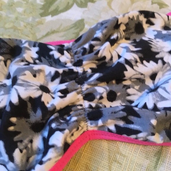 VS PINK Reversible Floral Bandeau - Picture 2 of 4
